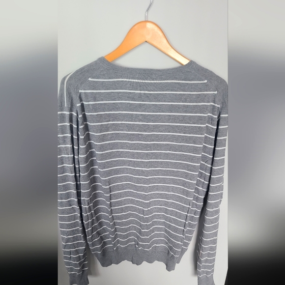 H&M Grey Striped Sweater - Picture 3 of 3